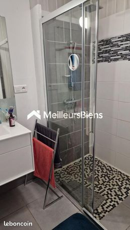https://img.leboncoin.fr/api/v1/lbcpb1/images/d2/28/33/d2283348970999e28a9dc1bbf5e719176e3a621f.jpg?rule=ad-image