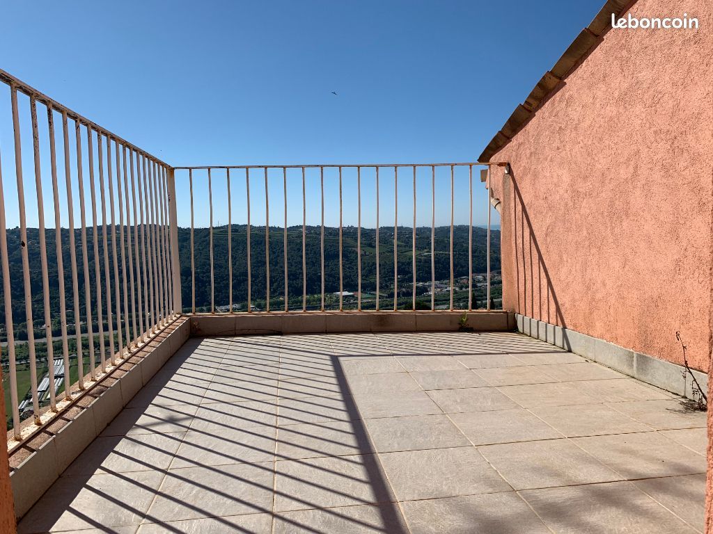 Appartement 2 pièces 38 m² · à Gattières · 38 m² · 881 €/mois