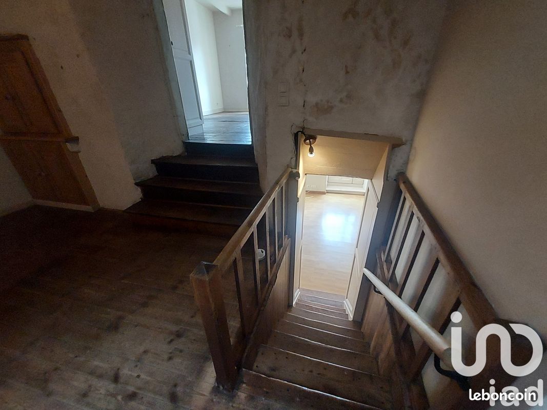 Maison de ville 4 pièces 92 m² - La Rochefoucauld-en-Angoumois 16110 (image principale 4)
