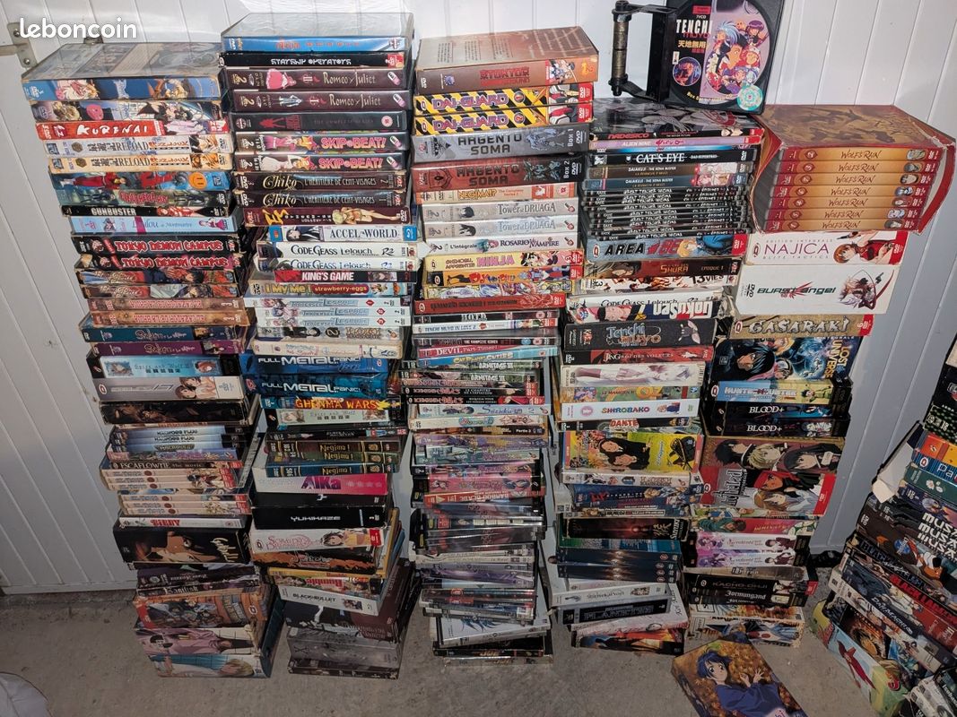 Gros Lot 350 dvd manga (image 1)
