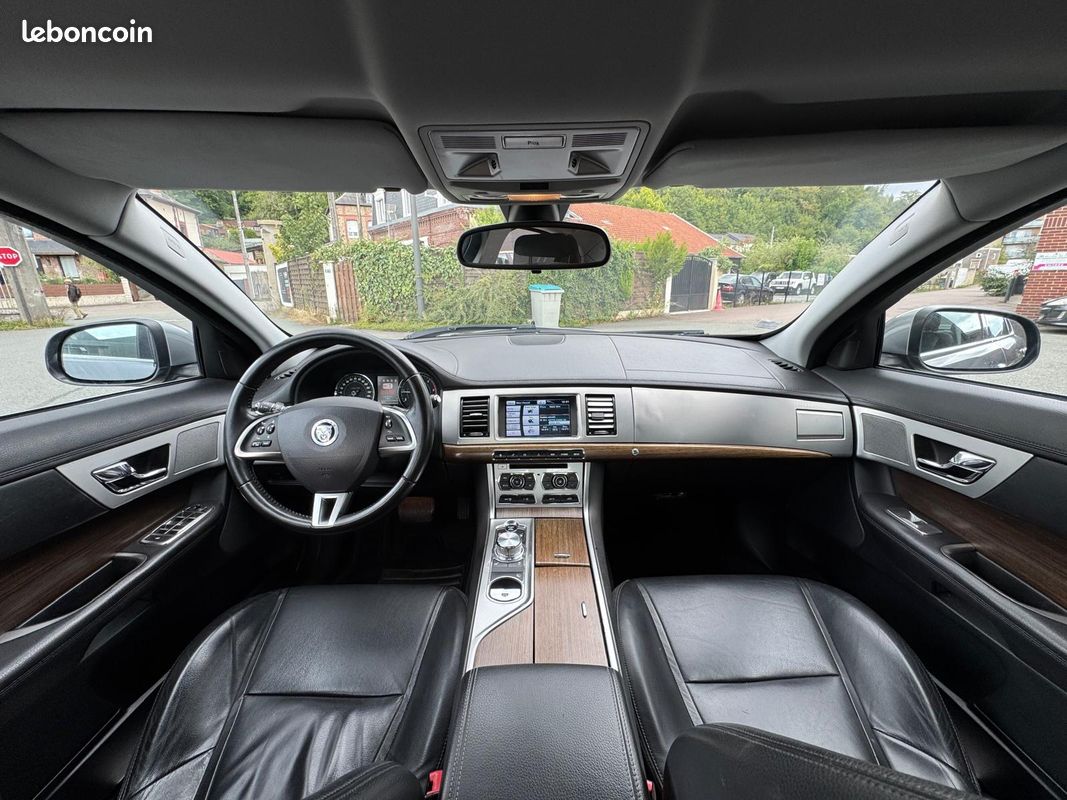 Jaguar XF 2.2 D 190 LUXURY Phase 2 - Boite automatique- Révisé- Garantie (image 3)