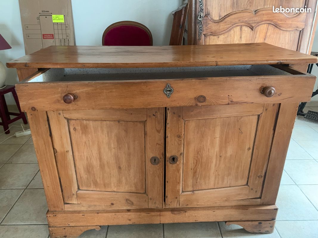 Commode (image 1)