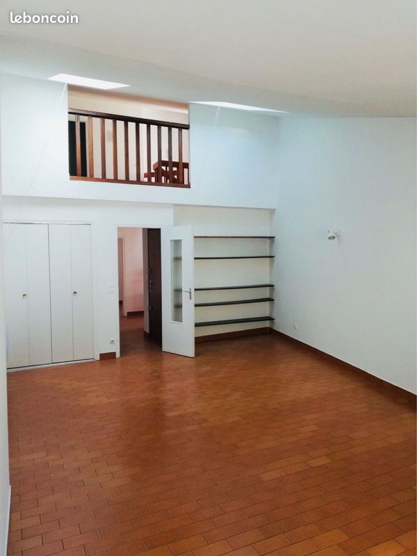 Appartement 2 pièces 69 m² · à Digne-les-Bains · 69 m² · 72 000 €