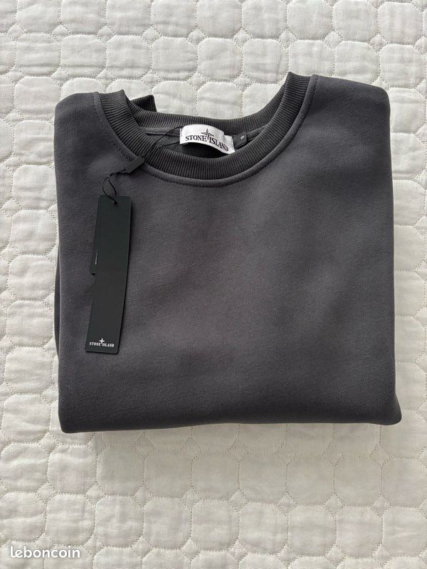 Pull stone island (image 1)
