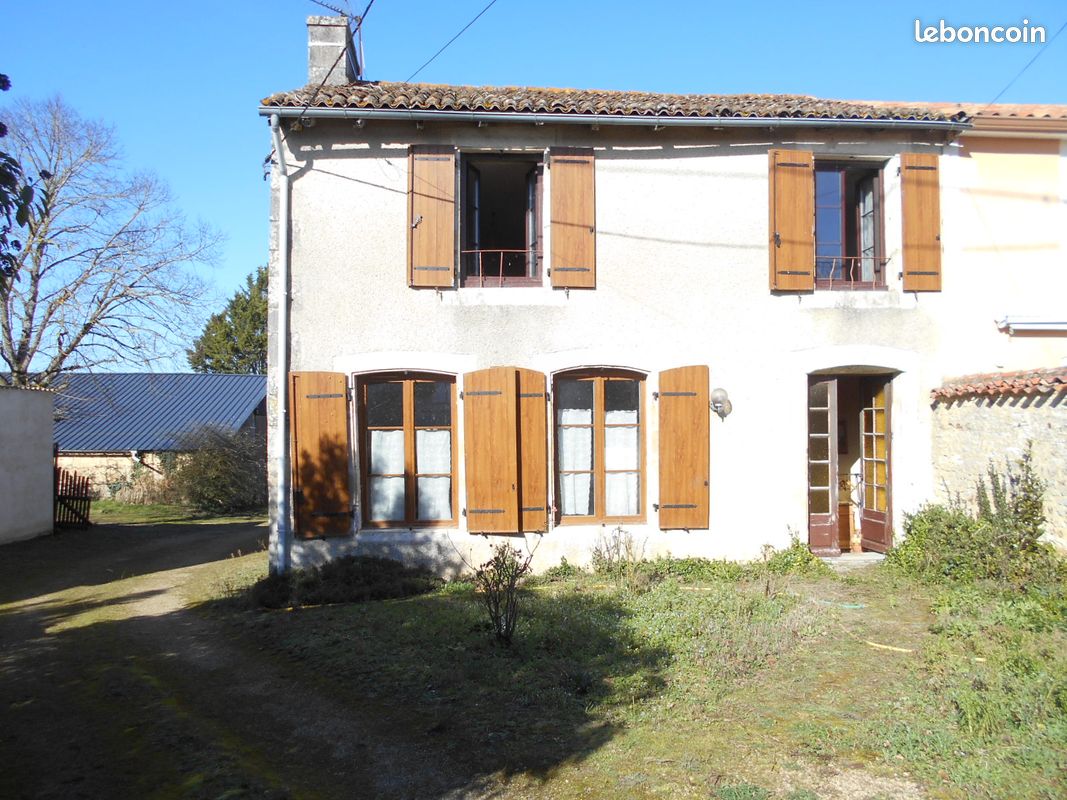 Maison 3 pièces 93 m² · à Vouillé · 93 m² · 130 000 €