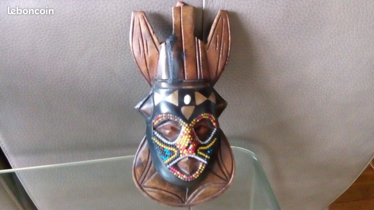 Masque africain décoratif (image 2)