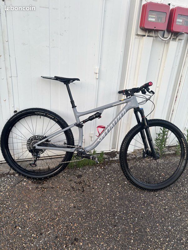 Specialized Epic Evo carbone (image 1)