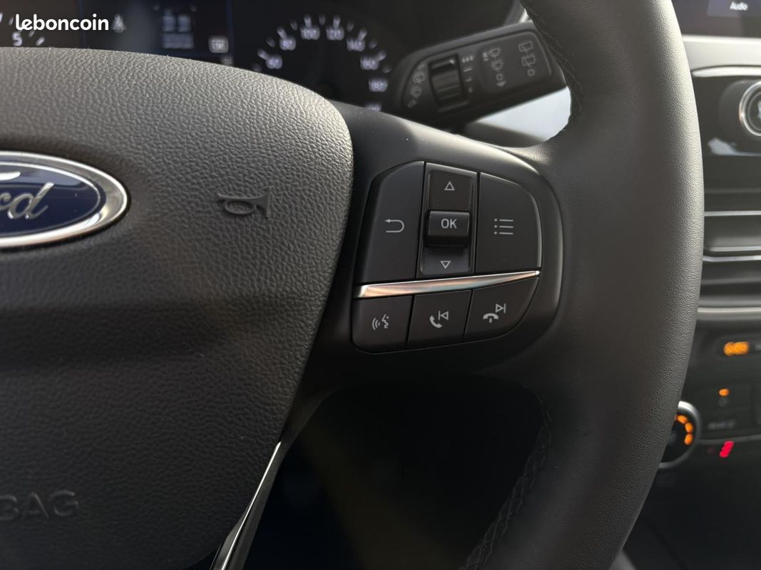 FORD KUGA 1.5 Ecoboost 150 Cool & Connect (image 9)