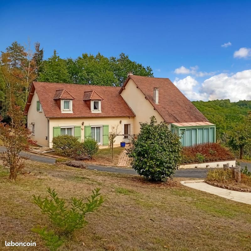 Maison 5 pièces 161 m² · à Saint-Léon-sur-l'Isle · 161 m² · 267 500 €