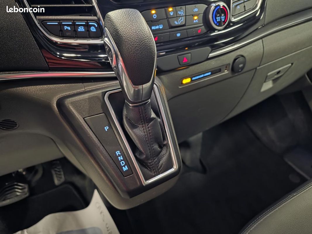 FORD TOURNEO CUSTOM 2.0 EcoBlue - 130 - BVA COMBI 320 L2H1 Titanium (image 24)