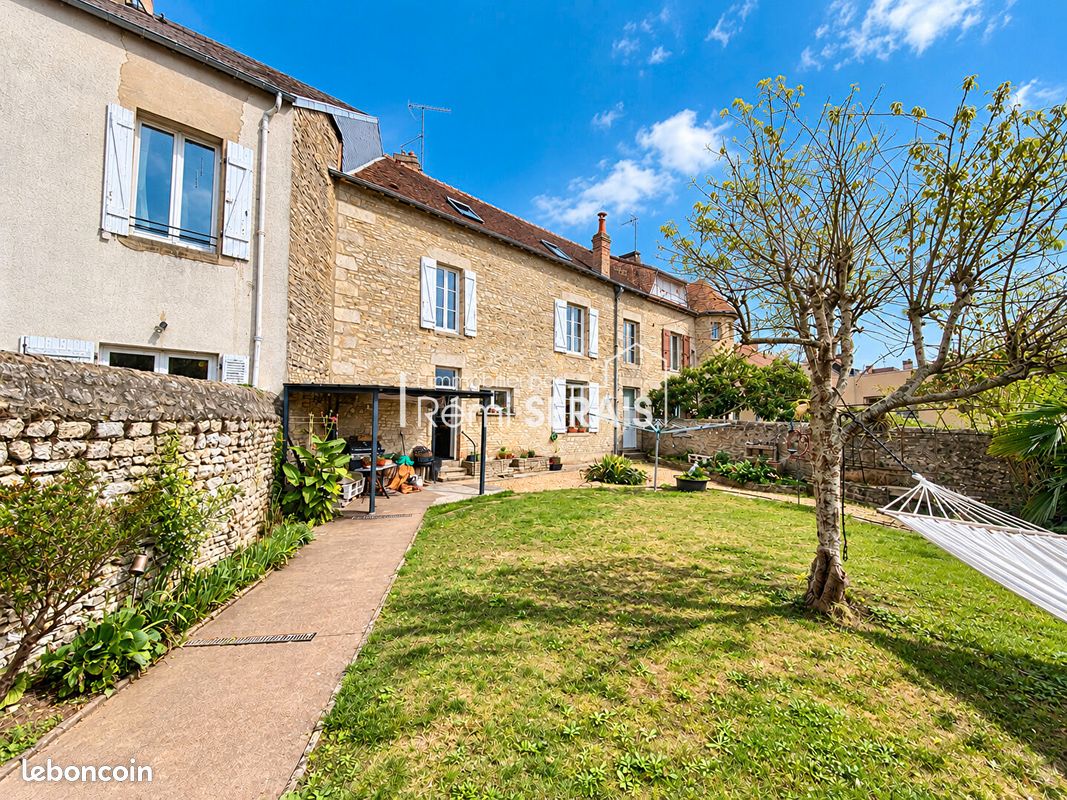 Maison 8 pièces 148 m² · à Alençon · 148 m² · 273 000 €