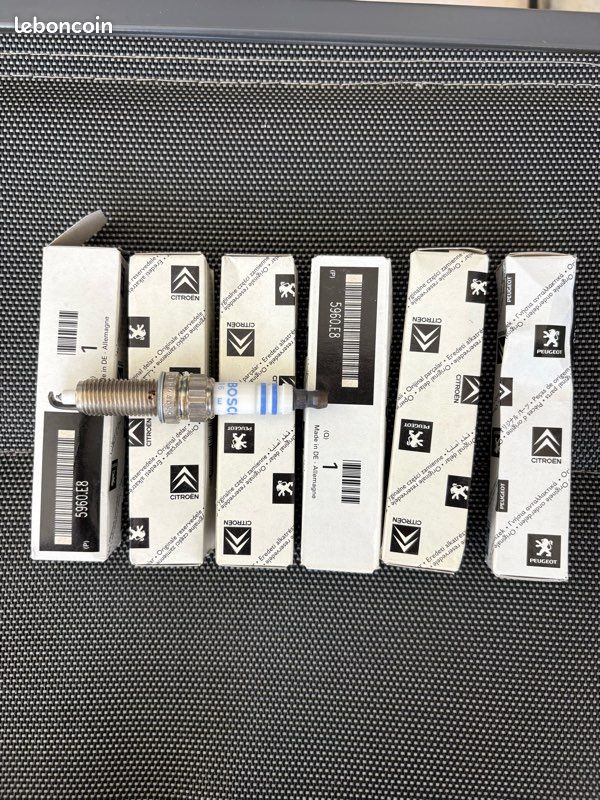 Lot de 6 Bougies d'allumage Neuves BOSCH 0 242 129 500 / ZR 8 TPP 15 (image 1)