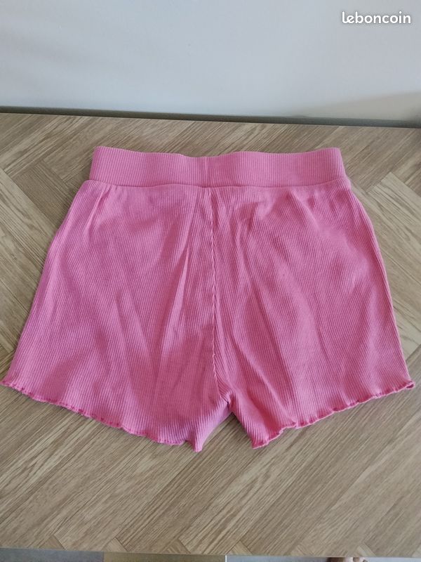 Short (image 3)