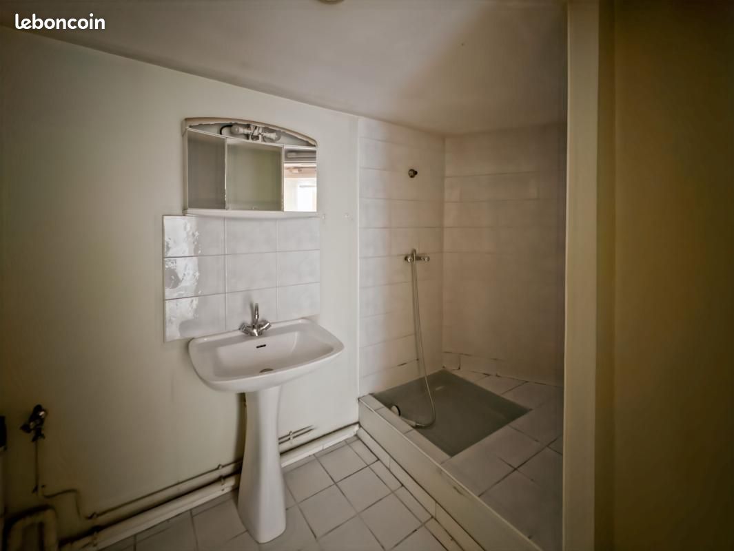 Immeuble 2 pièces 415 m² (image 14)