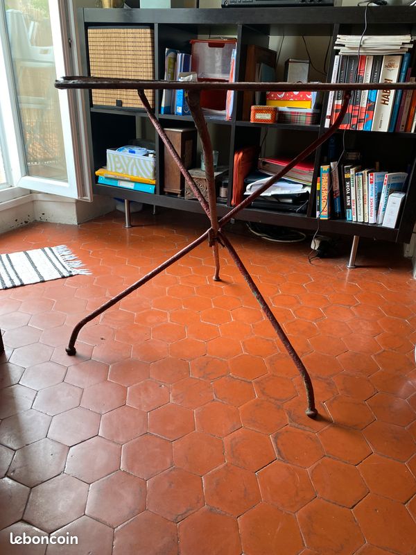 Table jardin fer ancienne trépied pliable (image 2)
