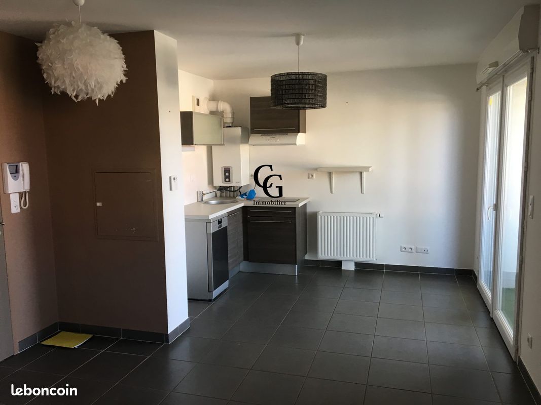 Appartement 1 pièce 27 m² · à Saint-Sébastien-sur-Loire · 27 m² · 576 €/mois