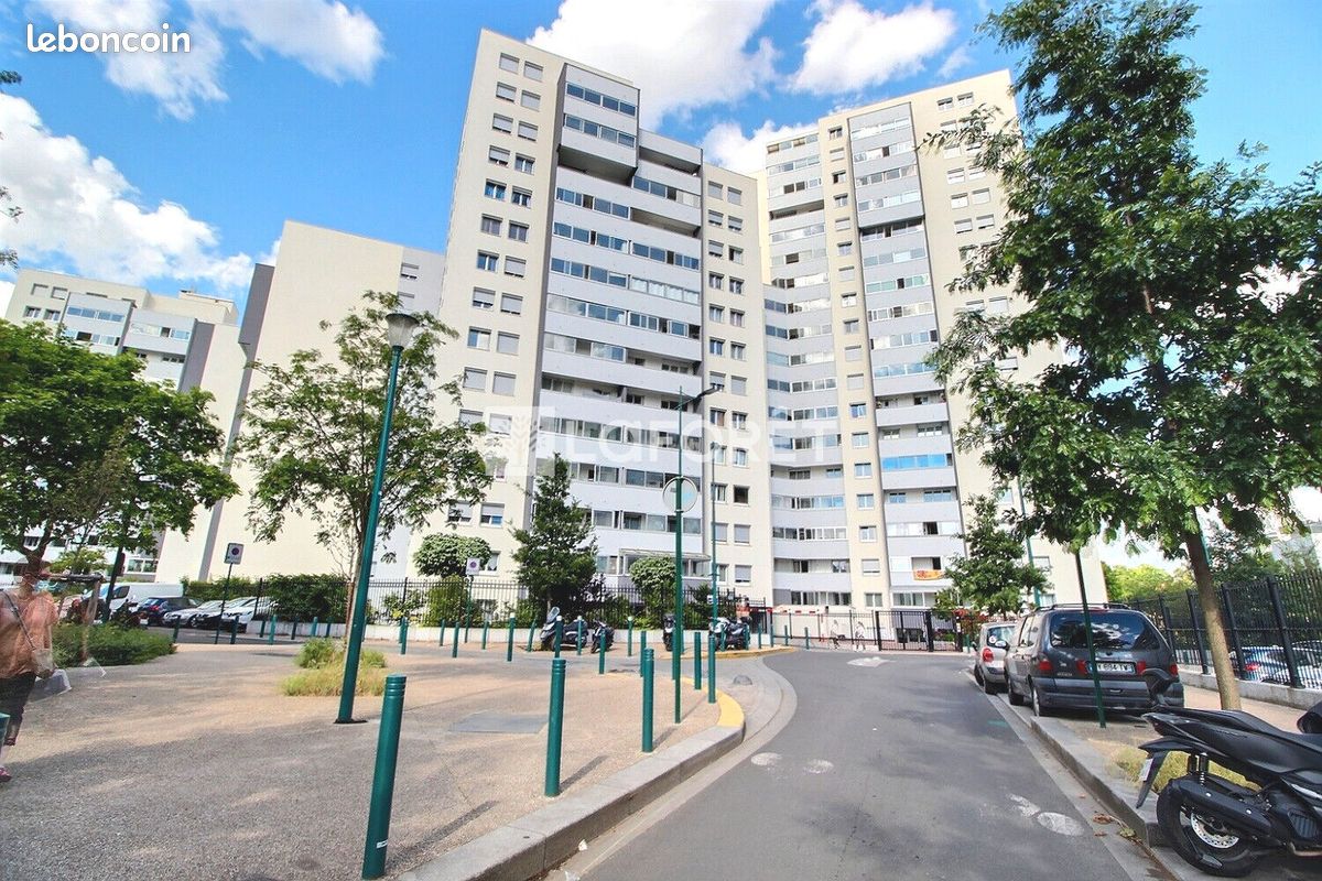 Appartement 3 pièces 72 m² · à Gennevilliers · 72 m² · 238 000 €