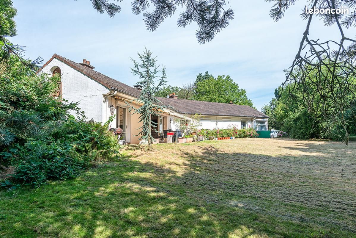 Maison 12 pièces 205 m² · à Bruay-sur-l'Escaut · 205 m² · 399 000 €