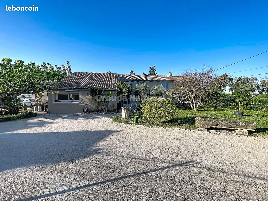 Maison 6 pièces 165 m² · à Camaret-sur-Aigues · 165 m² · 389 000 €