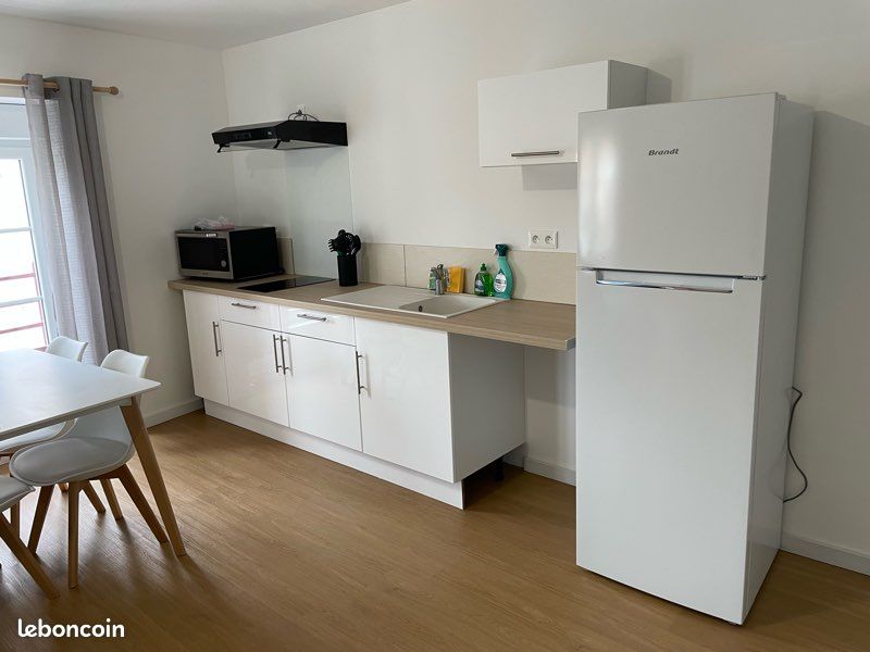 Parking 3 pièces 60 m² · à Sainte-Cécile · 60 m² · 600 €/mois
