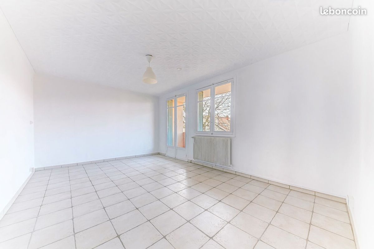 Appartement 4 pièces 66 m² · à Lyon · 66 m² · 200 000 €