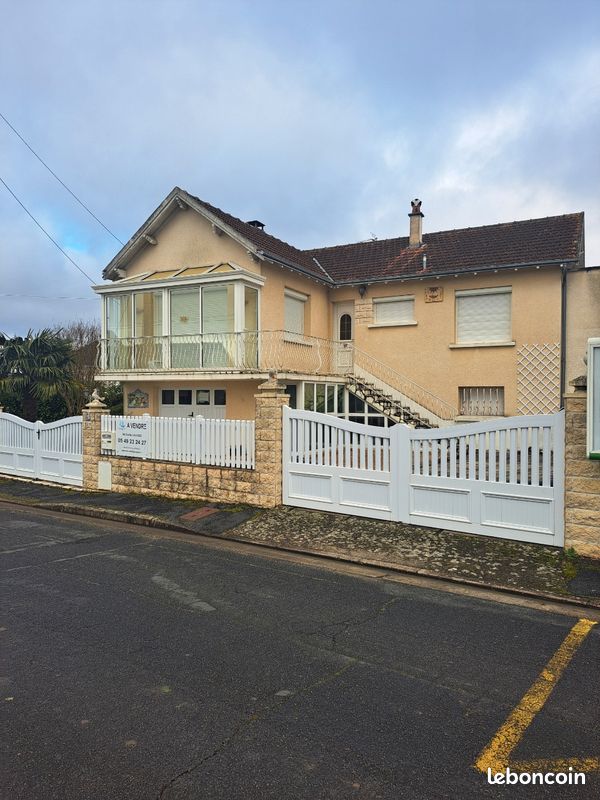 Maison 5 pièces 113 m² · à Châtellerault · 113 m² · 180 000 €