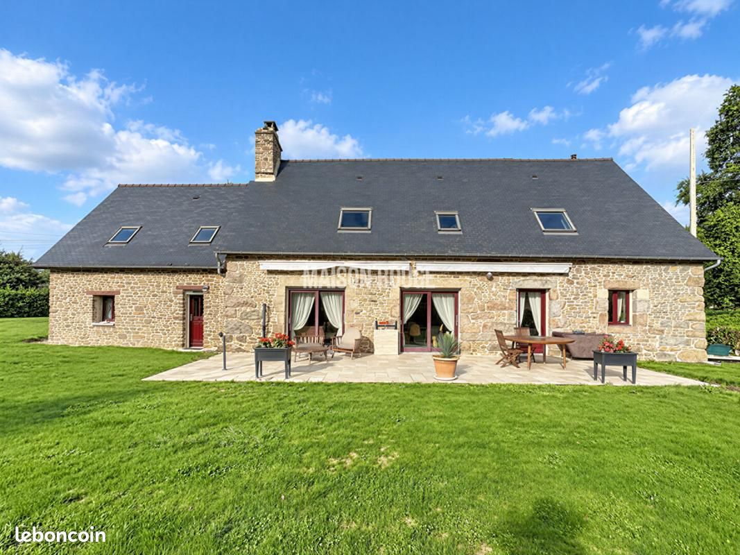 Maison 8 pièces 161 m² · à Val-Couesnon · 161 m² · 387 760 €