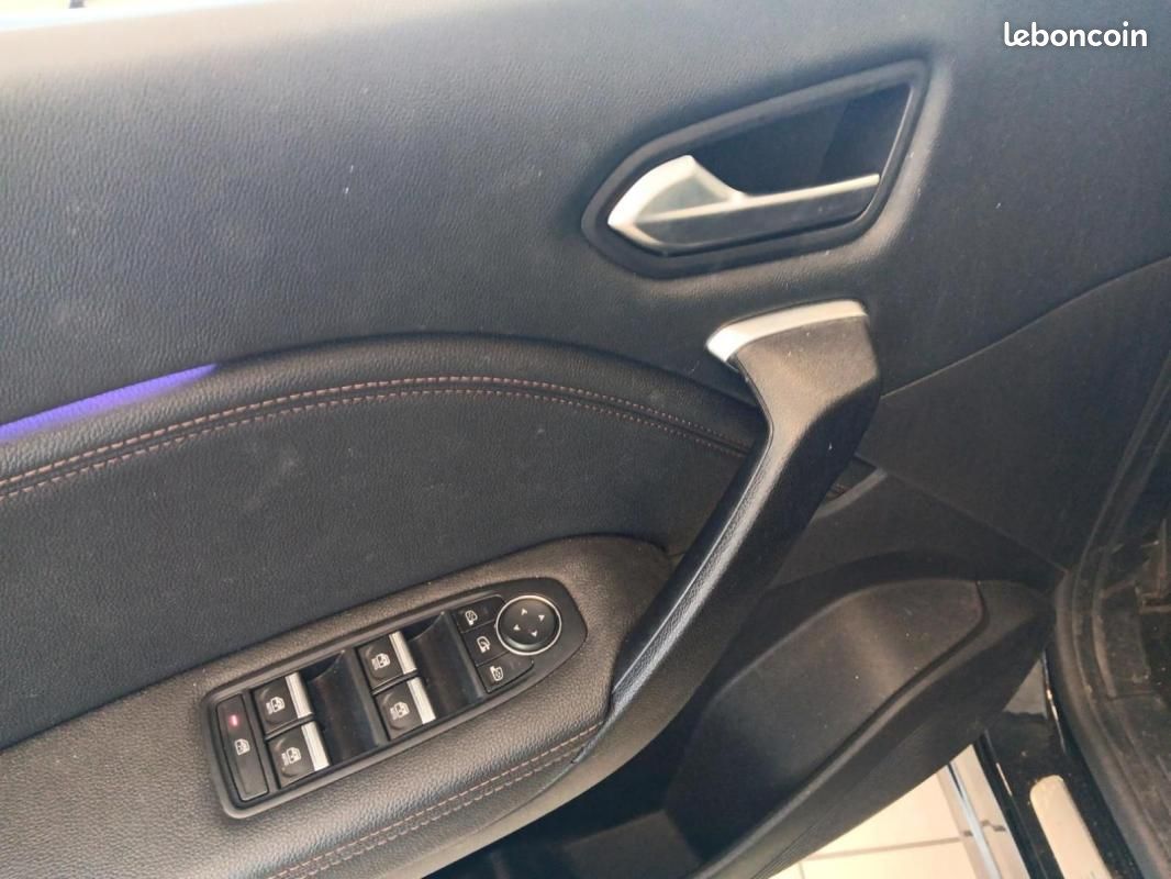 Renault Captur E-Tech full hybrid 145 Iconic (image 10)