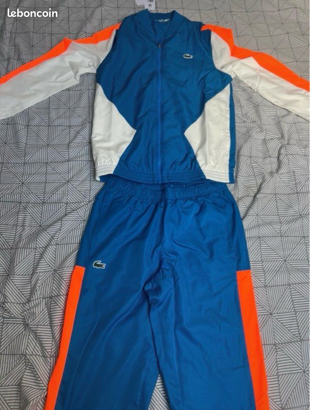 Survêtement Lacoste – authentique – Neuf avec étiquette – Taille XS (2) (image 1)