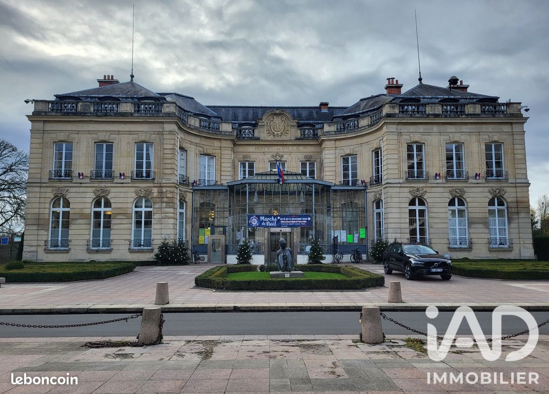 Appartement 2 pièces 60 m² · à Épinay-sur-Seine · 60 m² · 175 000 €