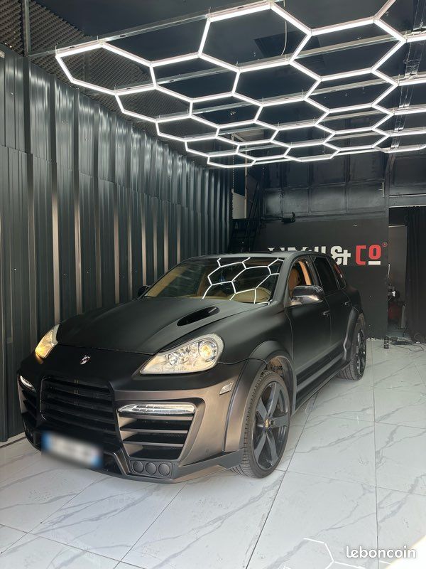Porsche turbo s. Cayenne Magnum (image 1)