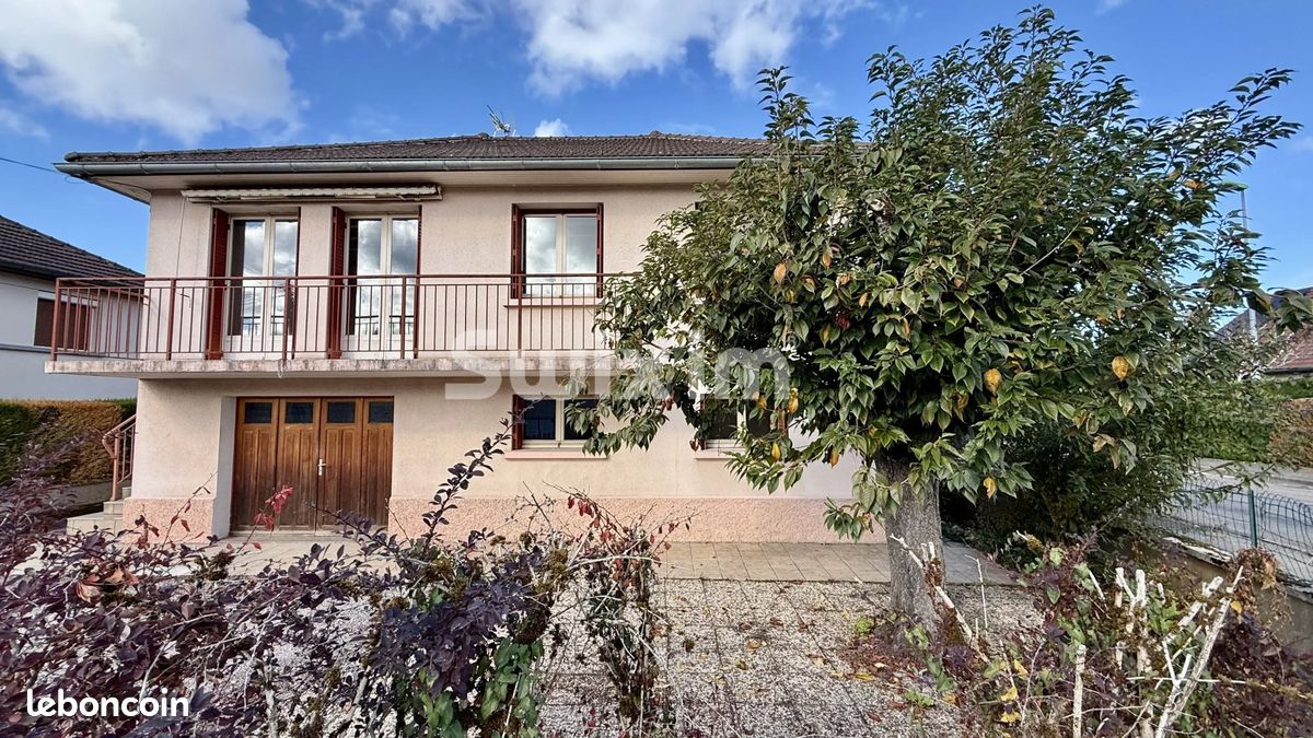 Maison 4 pièces 79 m² · à Champagnole · 79 m² · 130 000 €