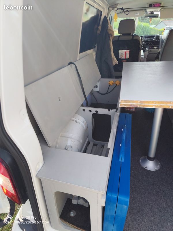 Aménagement VW transporter t5 (image 2)