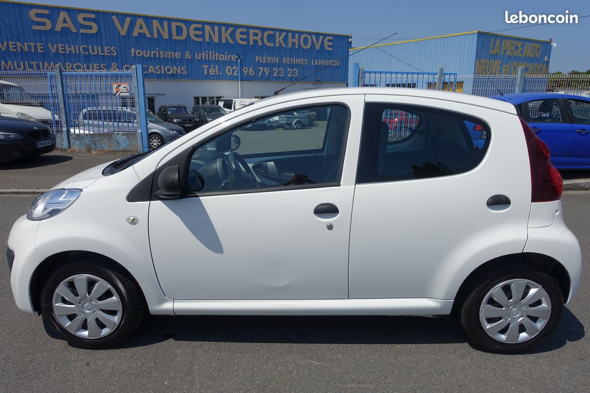 Peugeot 107 5p 1.0i 68ch essence - 56099 km (image 6)