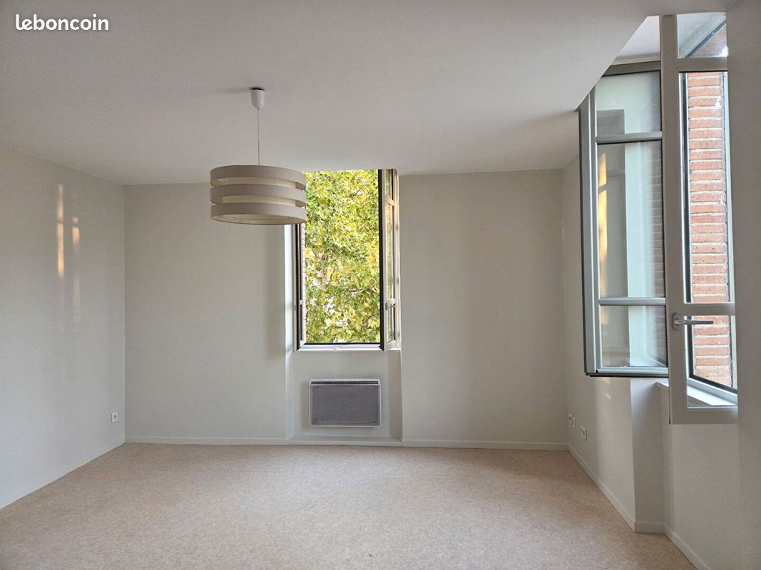 Appartement 2 pièces 45 m² · à Caussade · 45 m² · 450 €/mois