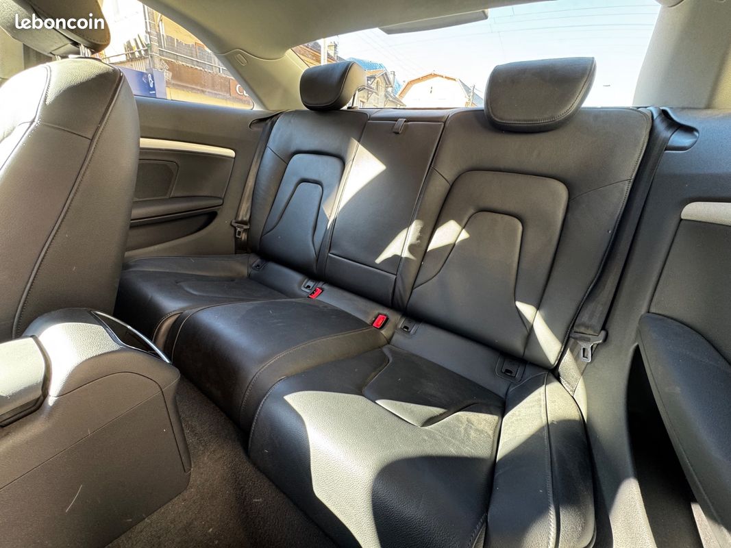 AUDI A5 A5 1.8 TFSI 177 Ambiente / première main / entretien complet Audi (image 17)