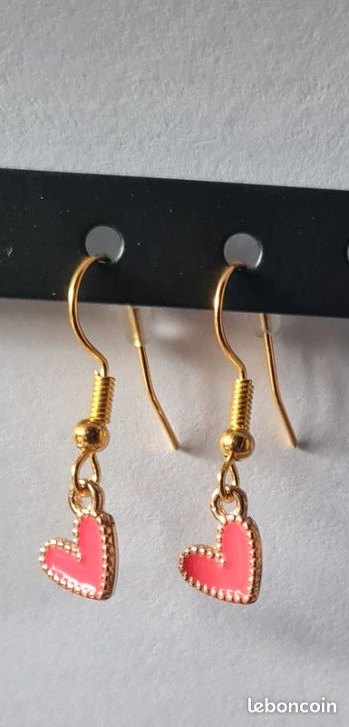 Paire de boucles d'oreilles fantaisies doré et rose neuf (image 1)