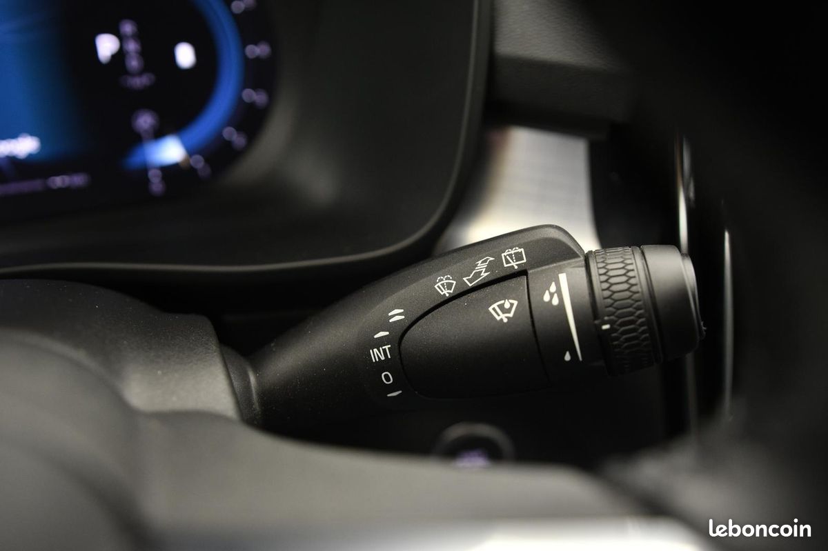 VOLVO XC40 B3 163 ch DCT7 Start (image 24)
