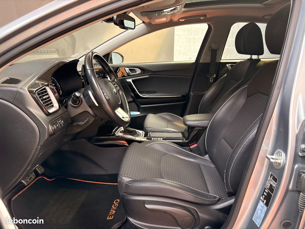 KIA XCEED 1.4 T-GDI 140 LAUNCH EDITION DCT BVA - ATTELAGE - ENTRETIEN COMPLET KIa (image 5)
