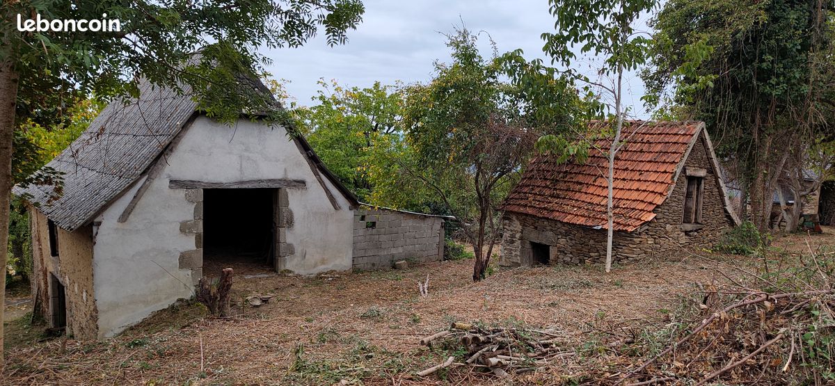 Maison 6 pièces 130 m² · à Altillac · 130 m² · 35 000 €