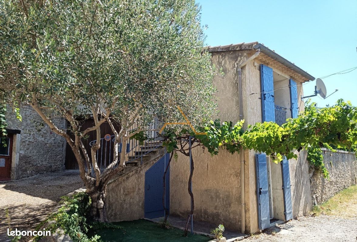 Maison 2 pièces 36 m² · à Rousset-les-Vignes · 36 m² · 460 €/mois