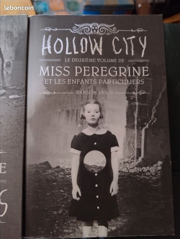 Lot de 2 romans Miss Peregrine et les enfants particuliers (image 3)
