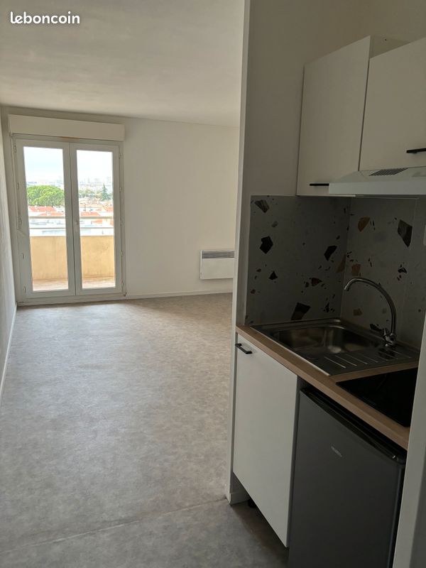 Appartement 1 pièce 25 m² · à Nîmes · 25 m² · 480 €/mois