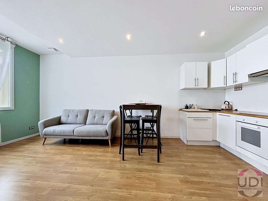 Appartement 2 pièces 35 m² · à Corbeil-Essonnes · 35 m² · 120 000 €
