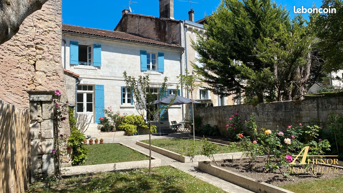 Maison 5 pièces 141 m² · à Brantôme en Périgord · 141 m² · 399 000 €