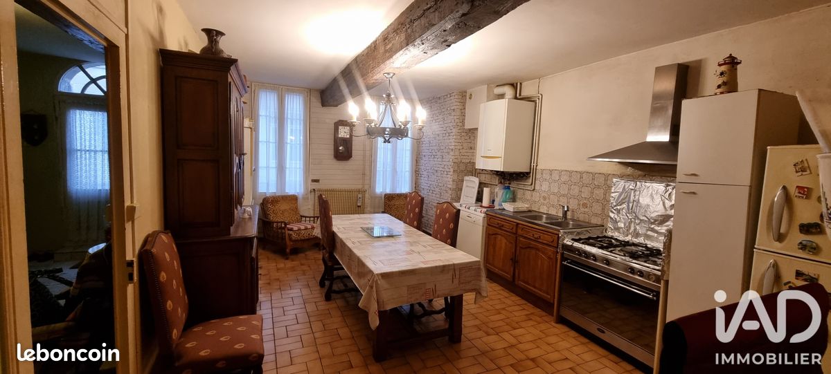 Maison 4 pièces 144 m² · à Abzac · 144 m² · 90 000 €