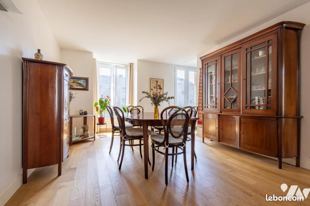 Appartement 4 pièces 90 m² · à Paris · 90 m² · 880 000 €