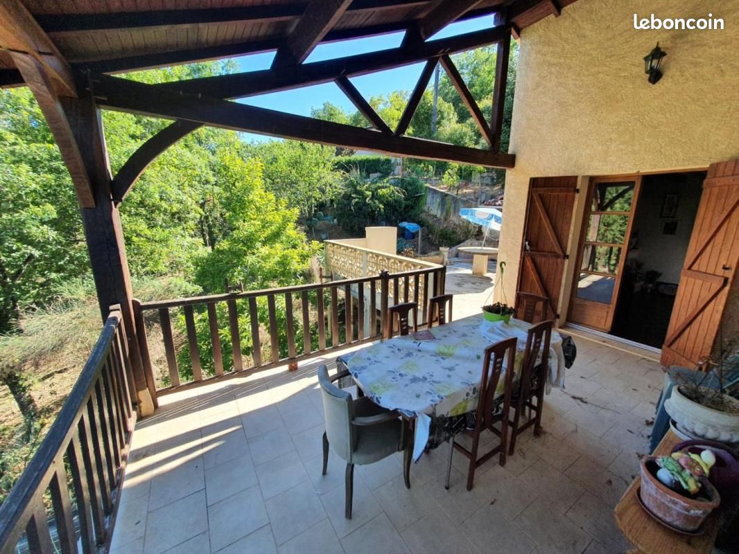 Maison 8 pièces 177 m² · à Cahors · 177 m² · 210 000 €