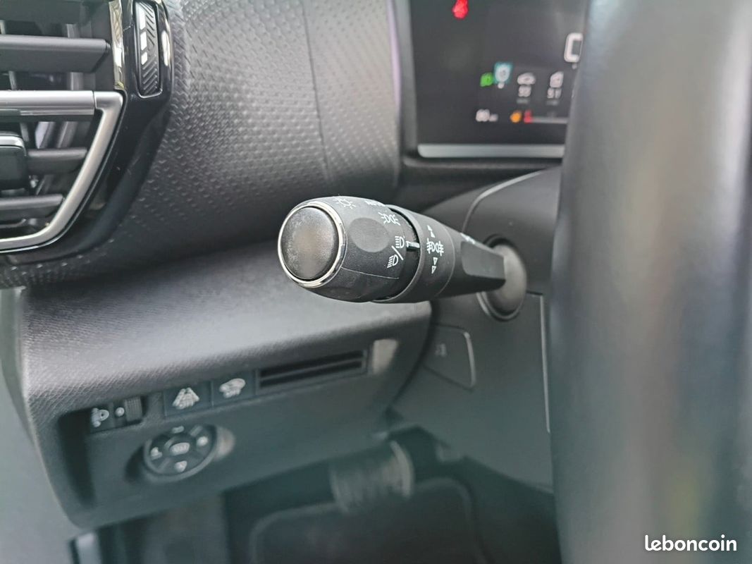 CITROEN C4 BlueHDi 130 S&S EAT8 Shine (image 21)