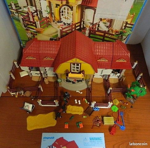 Playmobil 5221 haras avec chevaux et enclos (image 6)